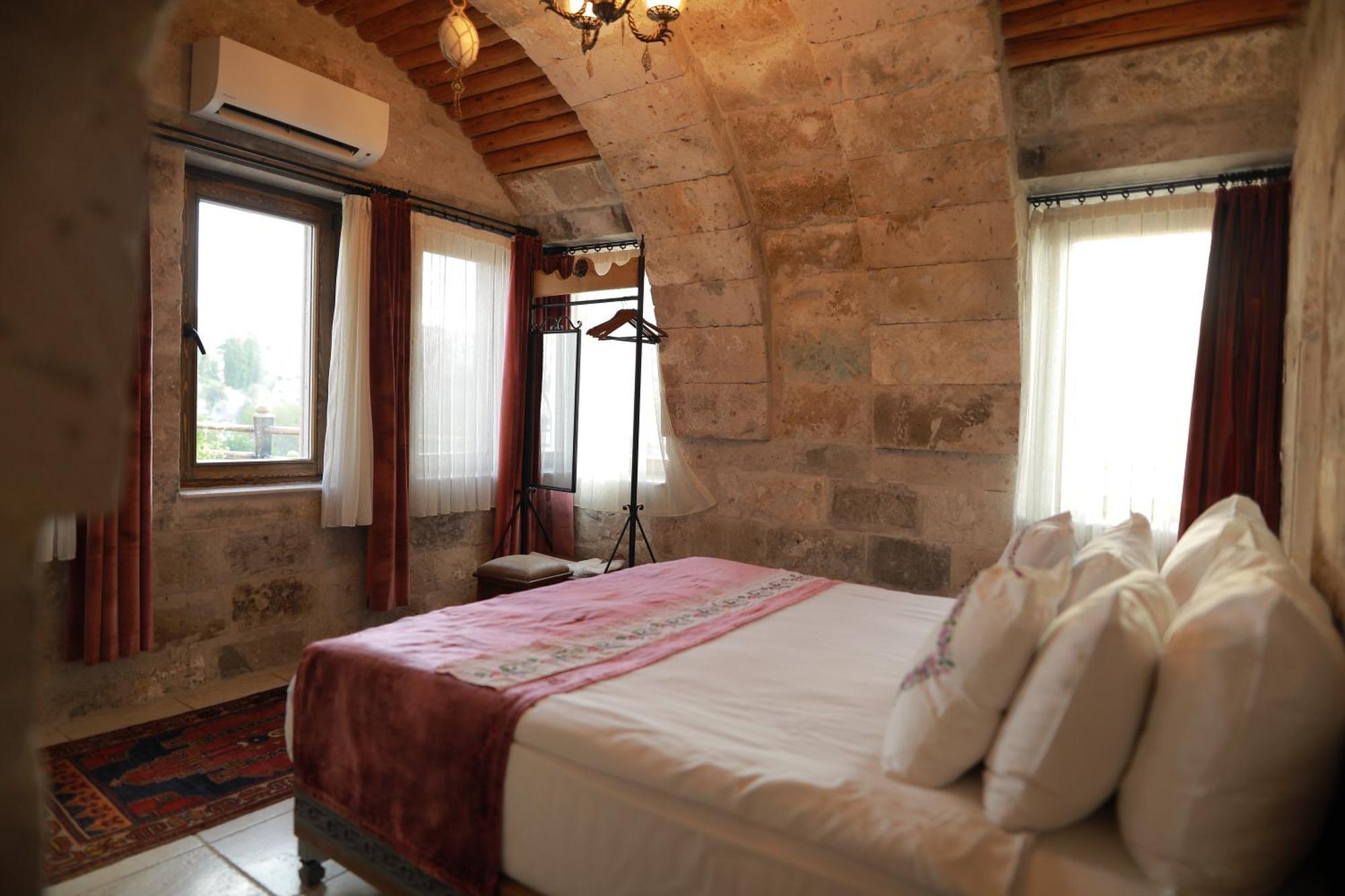 Sah Saray Cave Suites Halal Hotel Göreme Esterno foto